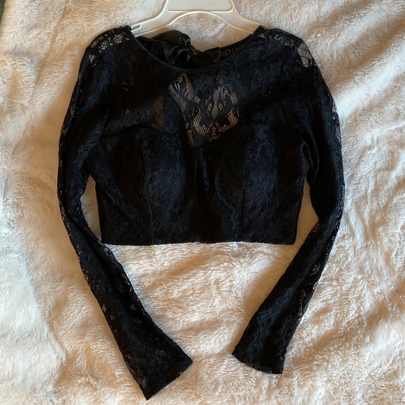 Gorgeous Floral 2-Piece Homecoming Top and Skirt, Size XS-S *ONLY WORN ONCE* - Picture 4 of 9